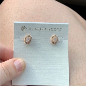 Kendra Scott Cade rose gold earrings